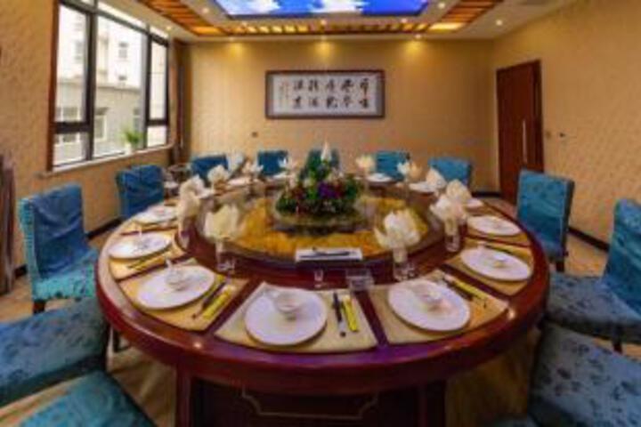 Golden Phoenix Hotel