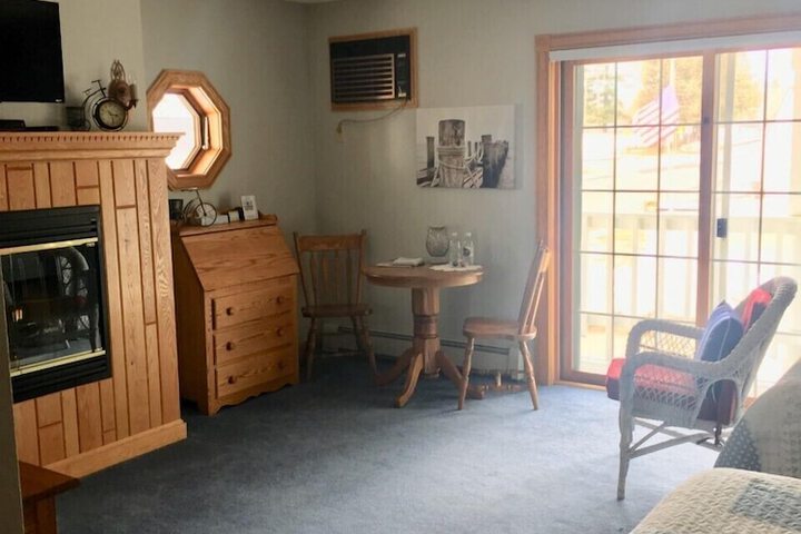 Room 27 of 67
