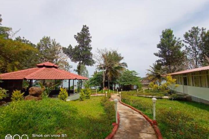 Coorg Lagoon Backwater Stay