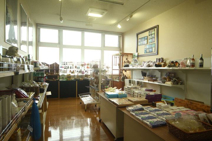 Gift Shop 25 of 58