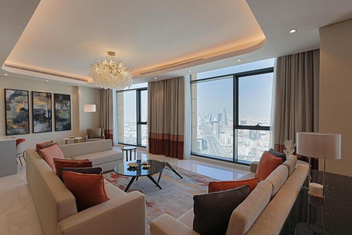 Room 18 of 125