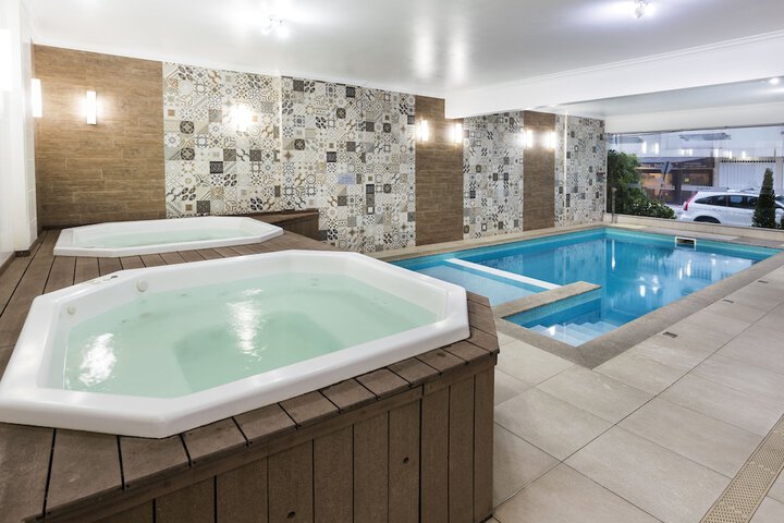 Hotel with Pool