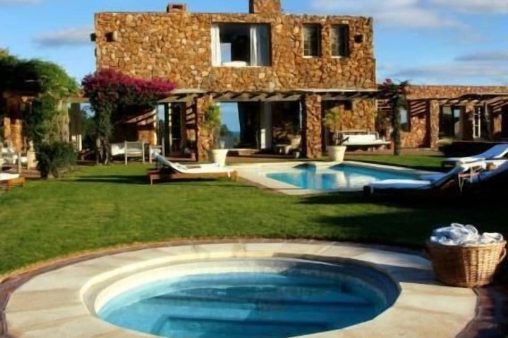 Pool 29 of 48