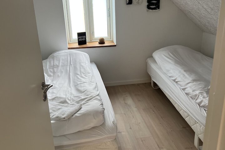Room 12 of 13