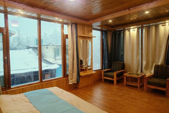 Room 19 of 36