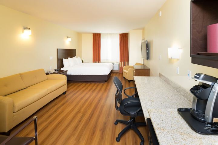Room 5 of 67