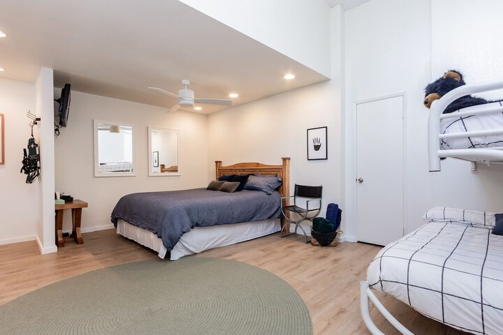 Room 15 of 49