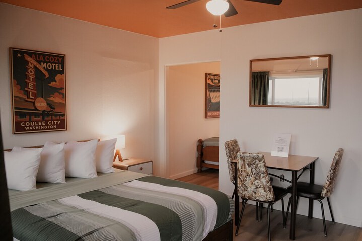 Room 17 of 41