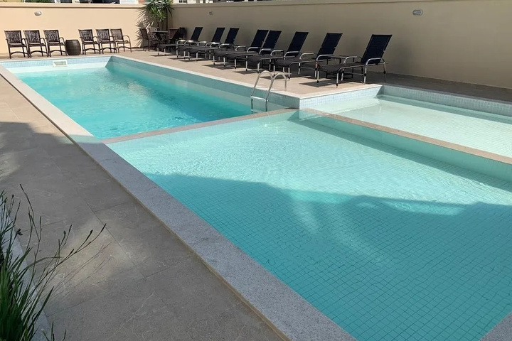 Pool 14 of 22