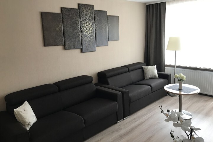 Room 35 of 82
