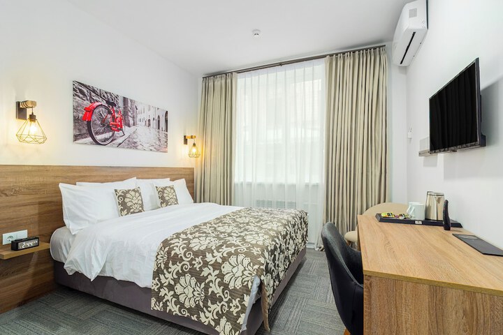 Room 14 of 71