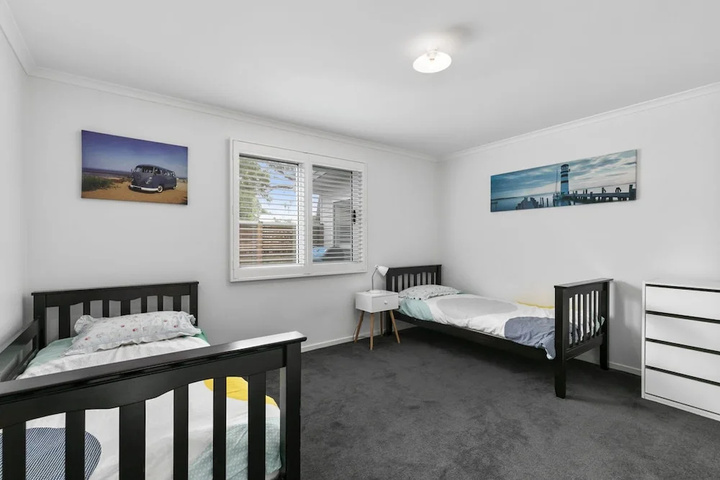 Room 4 of 14