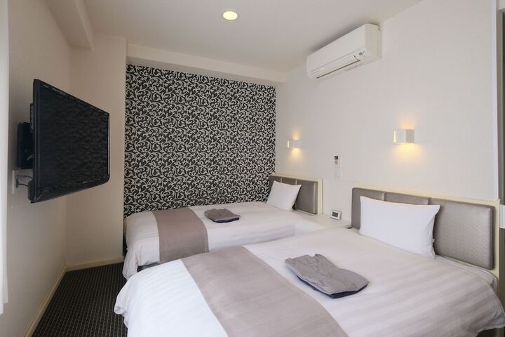 Room 9 of 44