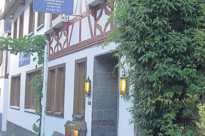 GAESTEHAUS KUEHNS WEINSCHENKE