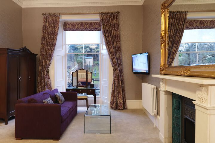 Room 26 of 61