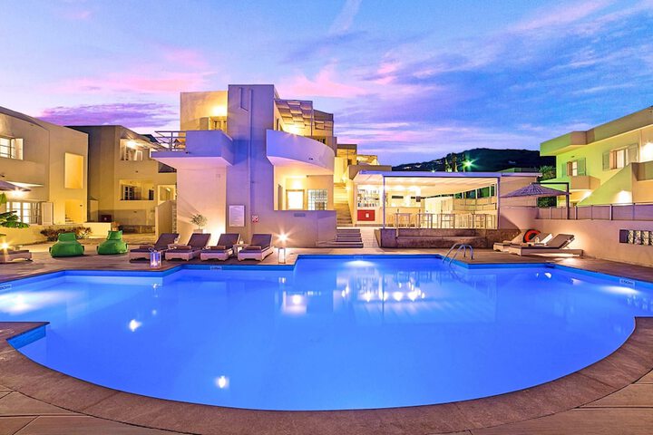 Pools & Facilities