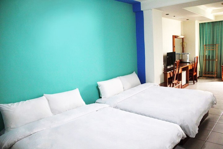 Room 11 of 46