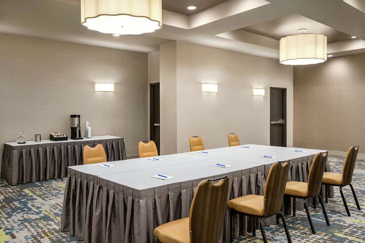 Meeting facility