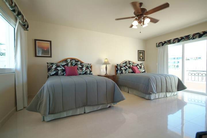 Room 7 of 31