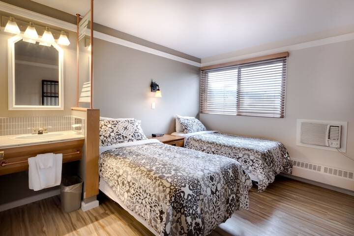 Room 34 of 52