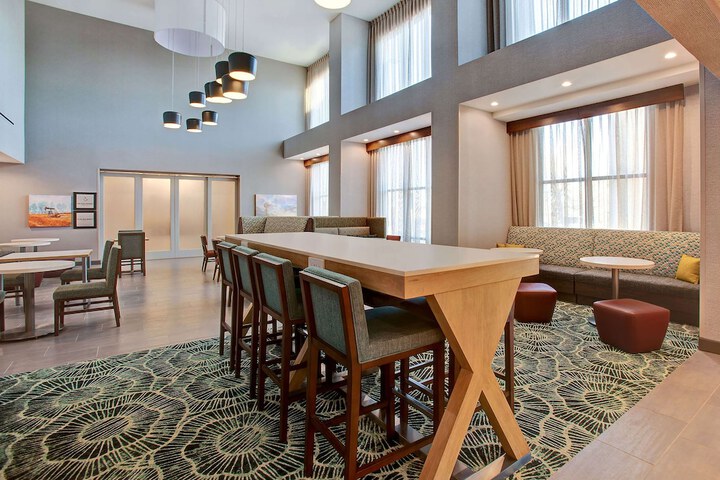 Hotel Interior 4 of 40