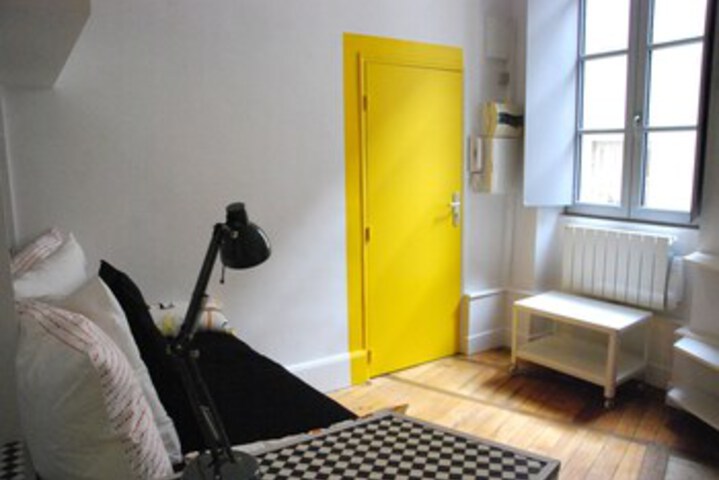 Room 20 of 51