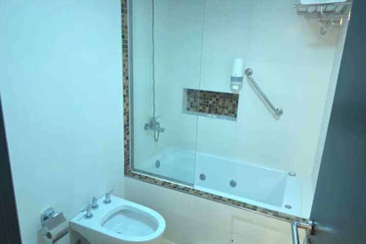 Room 14 of 21