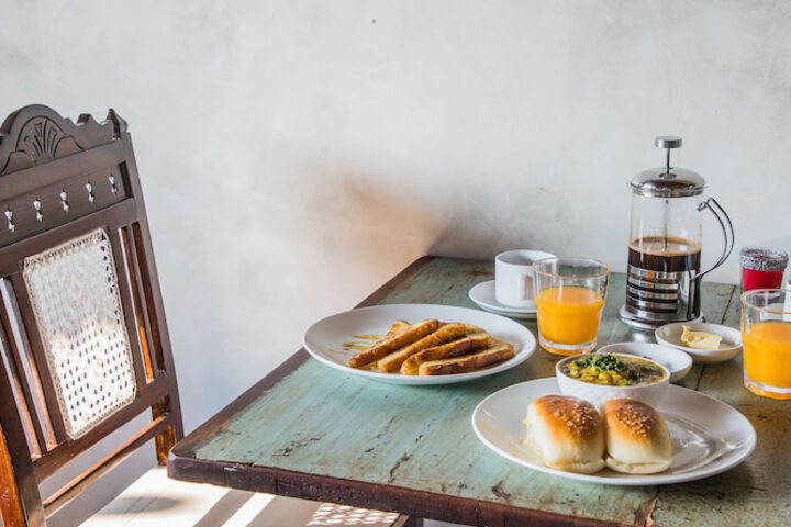 Breakfast/Coffee Service 25 of 39