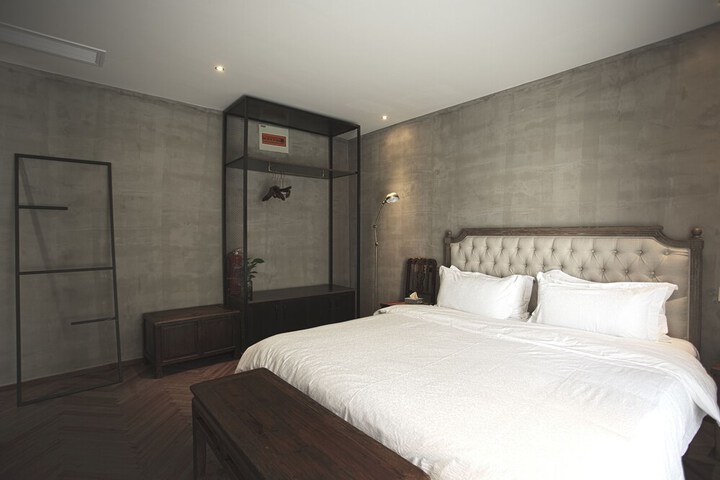 Room 12 of 58