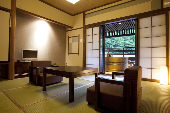 Room 5 of 54
