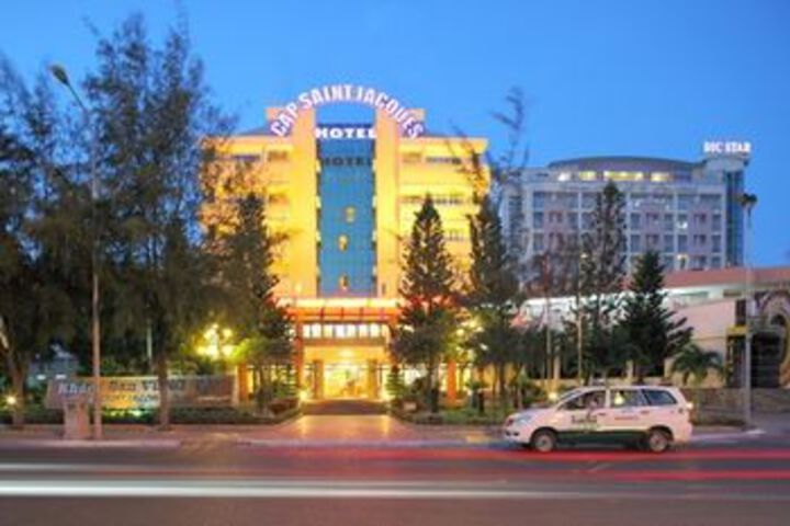 Hotel 43 of 68
