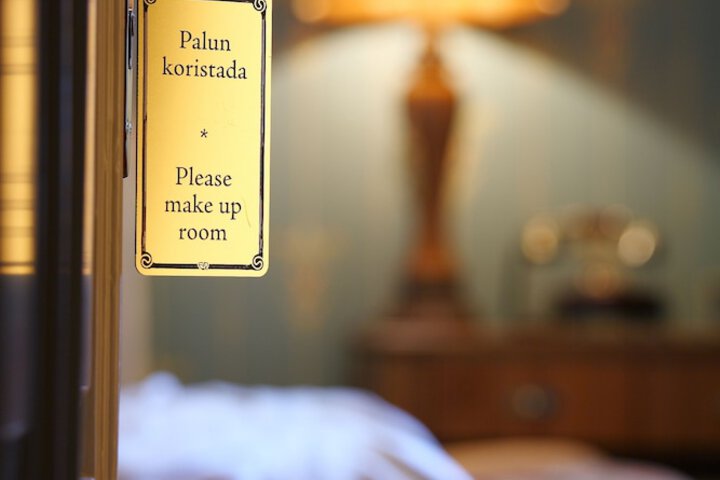 Room amenity