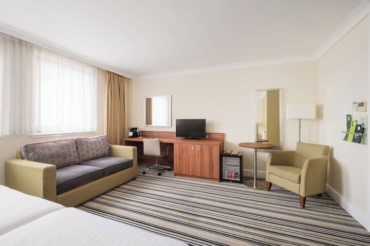 Room 26 of 123