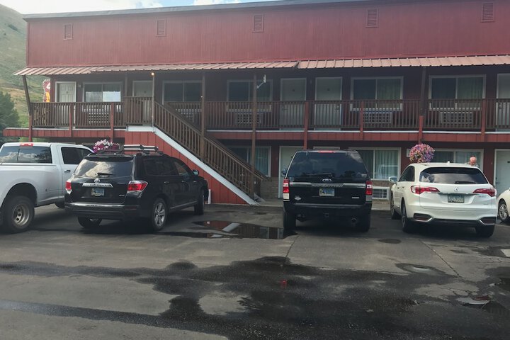 Property Grounds 18 of 20