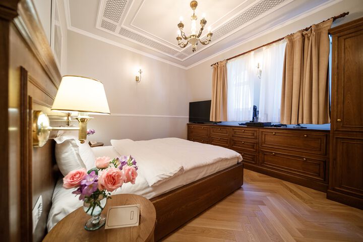 Room 30 of 37