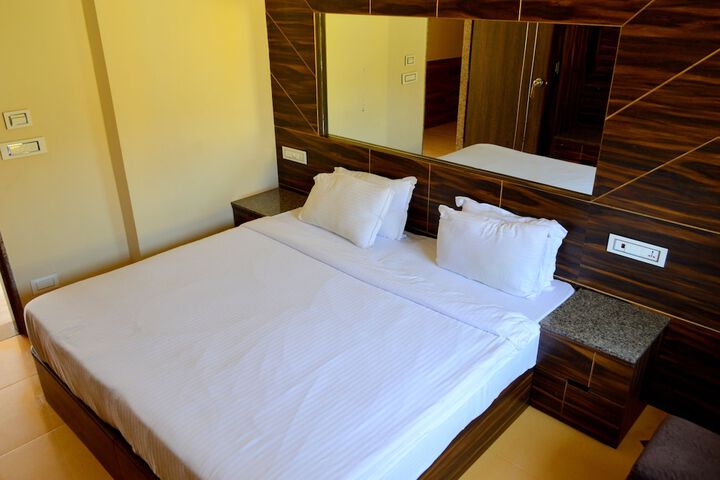 Room 5 of 21