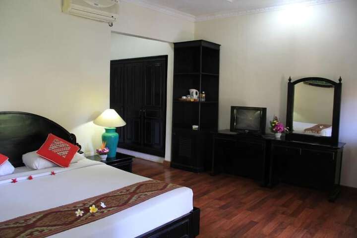 Room 19 of 64