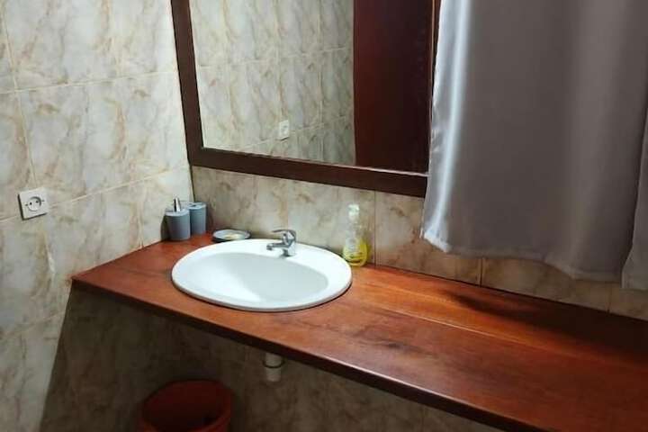 Room 4 of 13