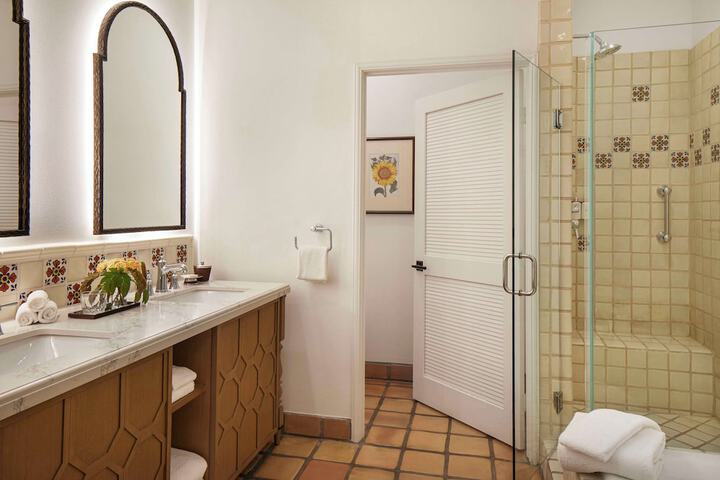 Bathroom shower