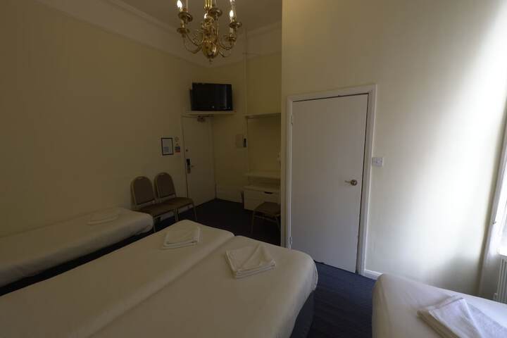 Room 61 of 113
