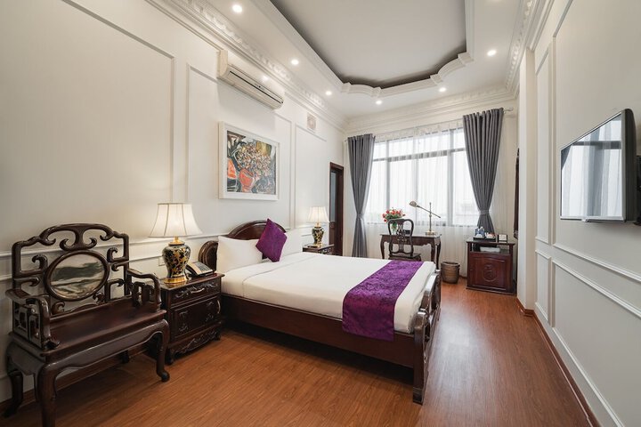 Room 18 of 50