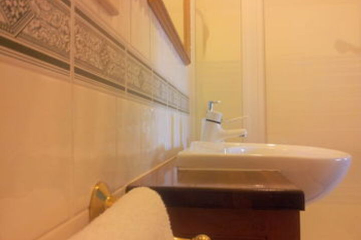 Room 5 of 36
