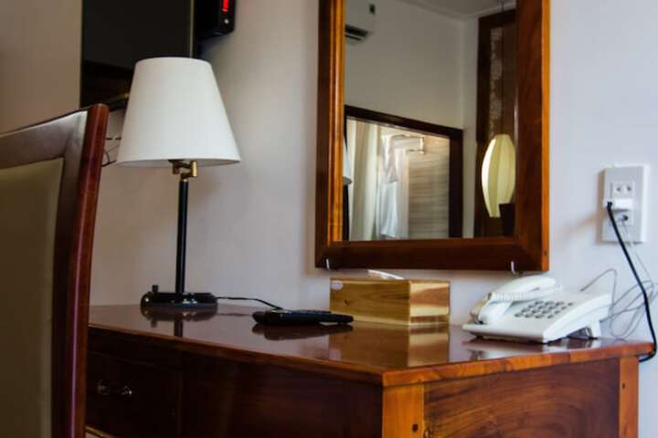 Room 15 of 38