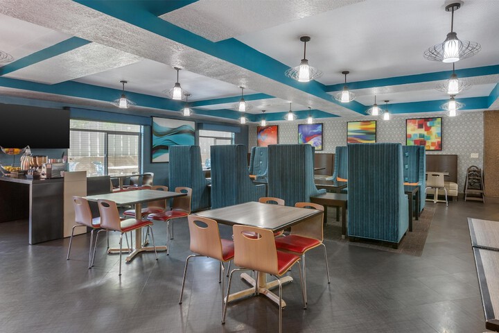 Breakfast/Coffee Service 53 of 58