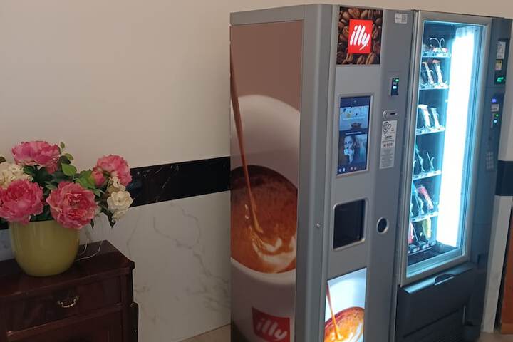 Vending machine