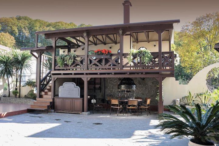 Hotel Exterior 33 of 35