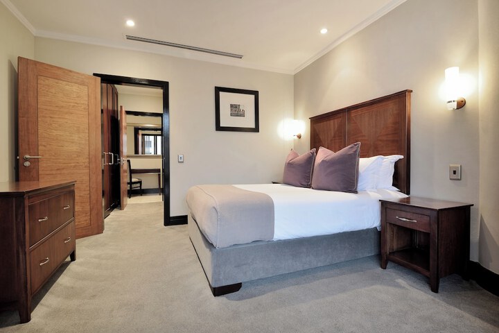 Room 16 of 78
