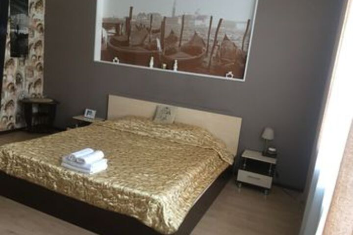 Room 73 of 103