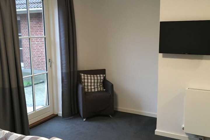 Room 15 of 59