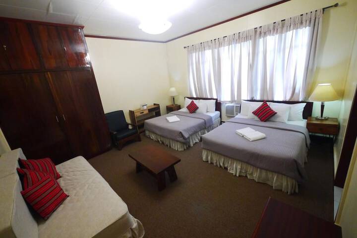 Room 13 of 63